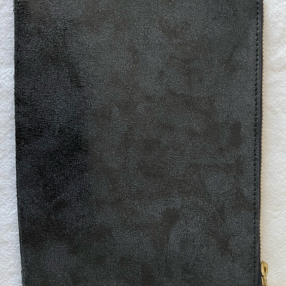 100% Authentic Minco Pouch - Picture 5 of 5